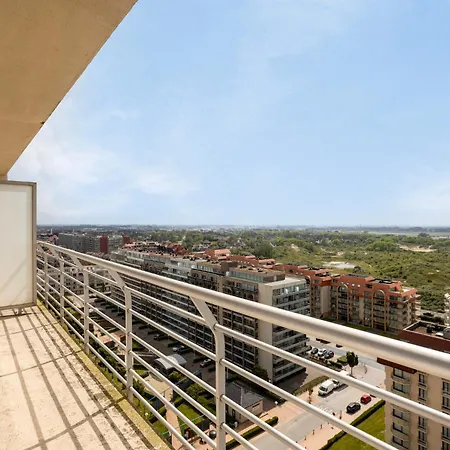 Strand Palace 1501 Apartman *