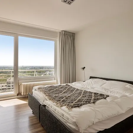 Strand Palace 1501 Apartman